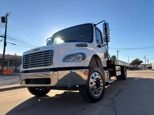 2022 Freightliner - Image 15 of 19