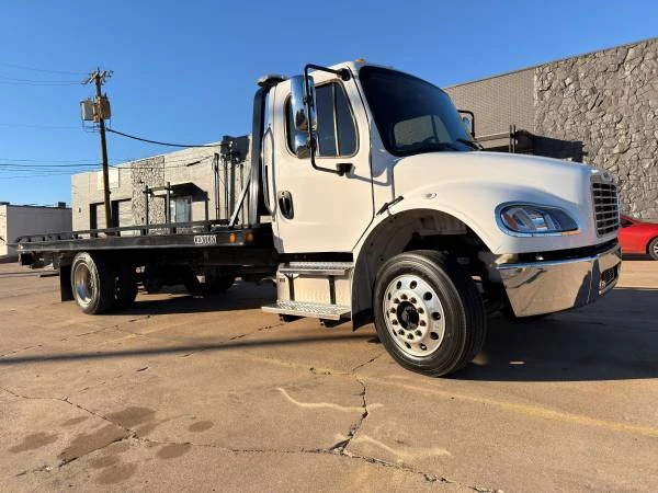 2022 Freightliner - Image 13 of 19
