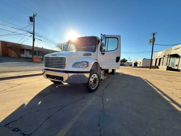 2022 Freightliner - Image 5 of 19