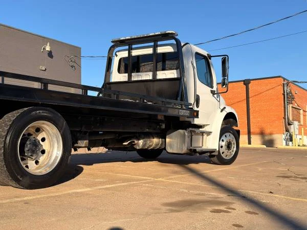 2022 Freightliner - Image 18 of 19