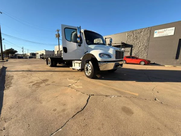 2022 Freightliner - Image 7 of 19