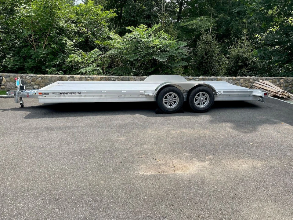 2021 Porsche 911 - Image 2 of 3