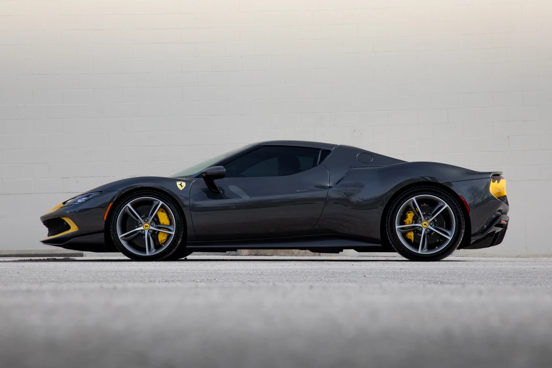 2022 Ferrari 296 GTB - Image 9 of 31