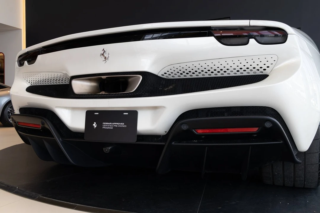 2022 Ferrari 296 GTB - Image 9 of 31