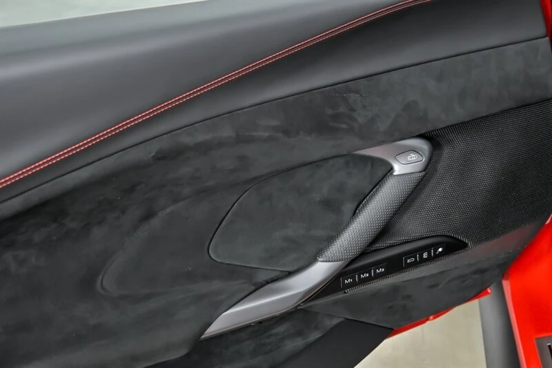 2022 Ferrari - Image 18 of 31