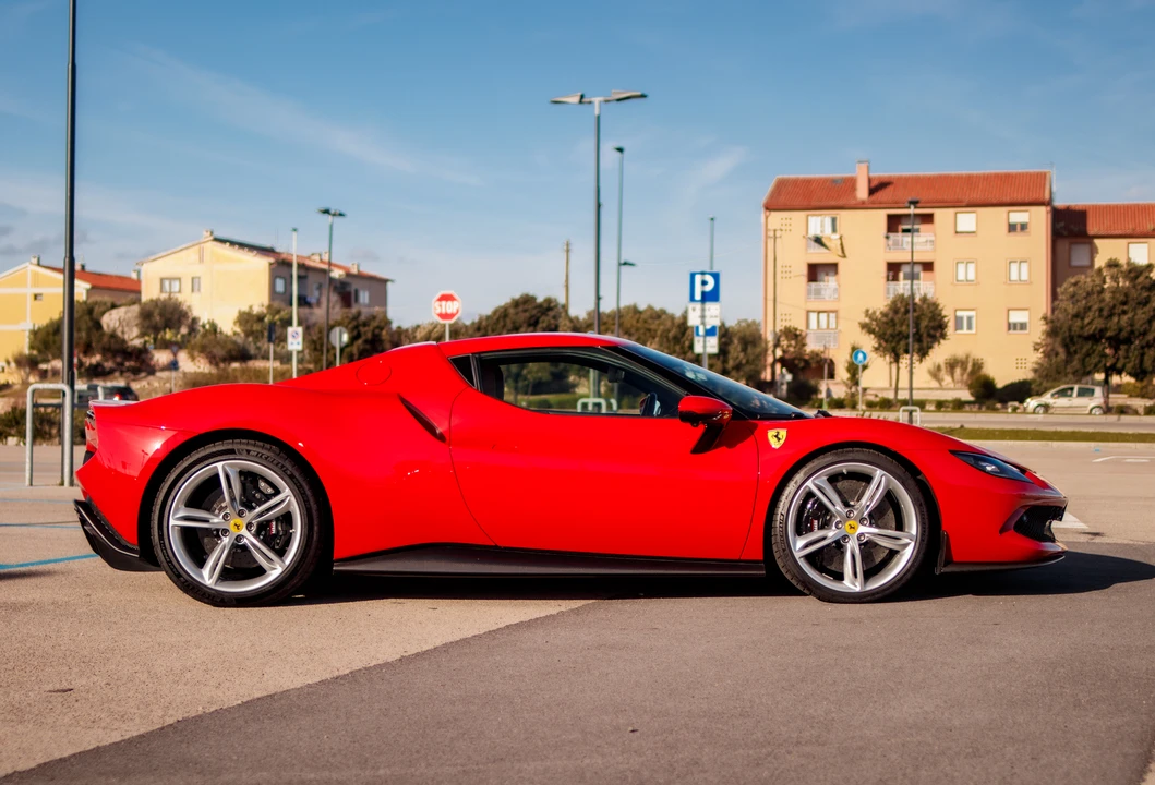 2022 Ferrari 296 GTB - Image 5 of 31
