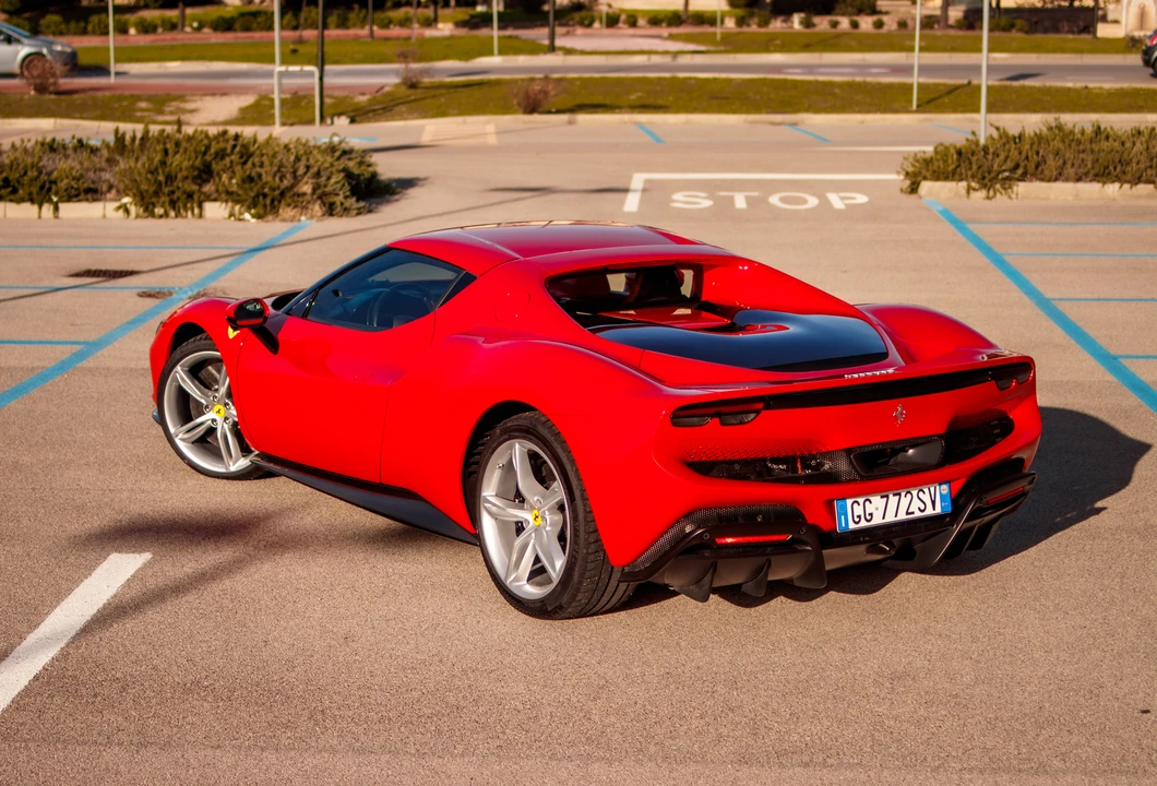 2022 Ferrari 296 GTB - Image 10 of 31