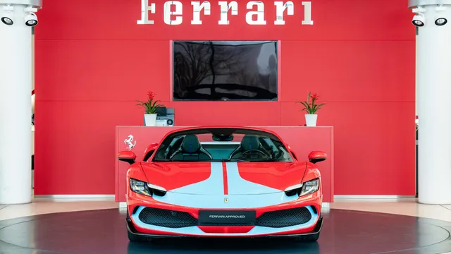 2022 Ferrari 296 GTS