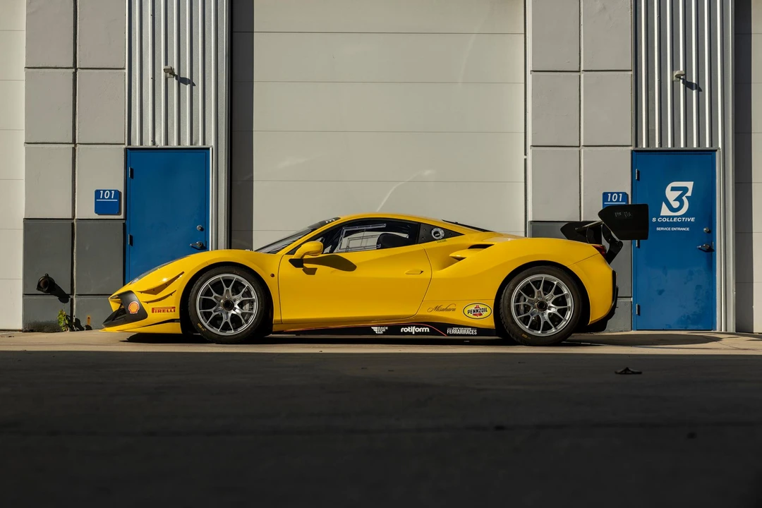 2022 Ferrari 488 - Image 5 of 31