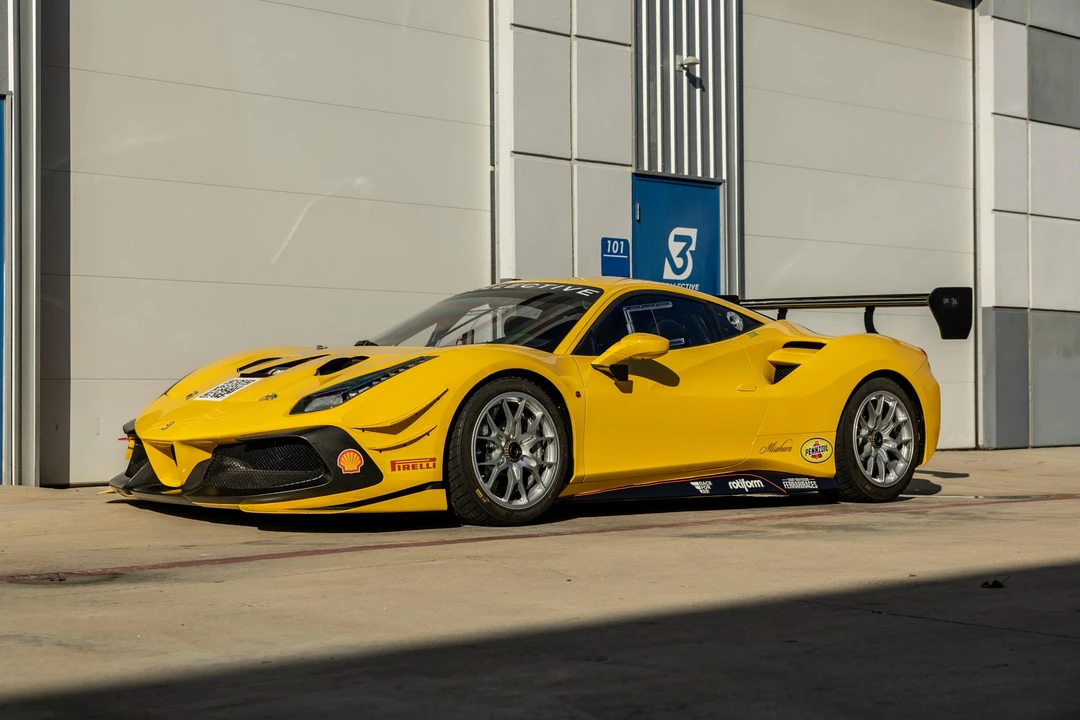 2022 Ferrari 488 - Image 2 of 31