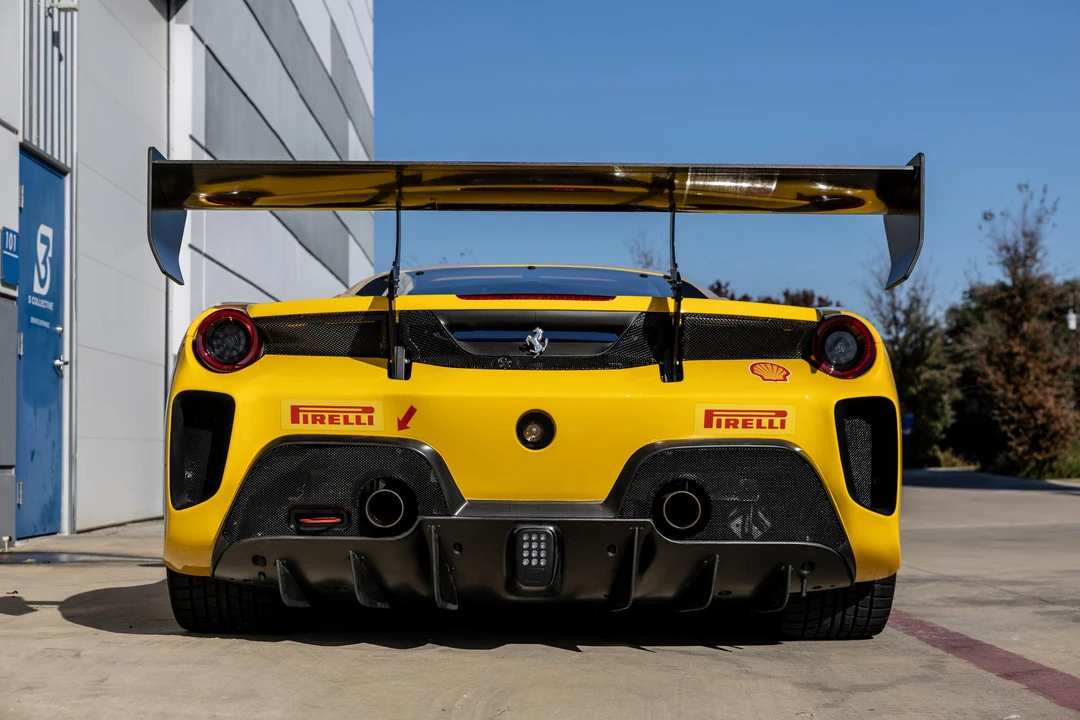 2022 Ferrari 488 - Image 9 of 31
