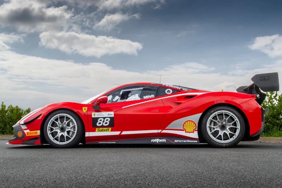 2022 Ferrari 488 - Image 4 of 31