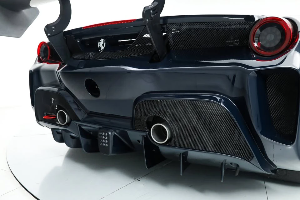 2022 Ferrari 488 - Image 6 of 7