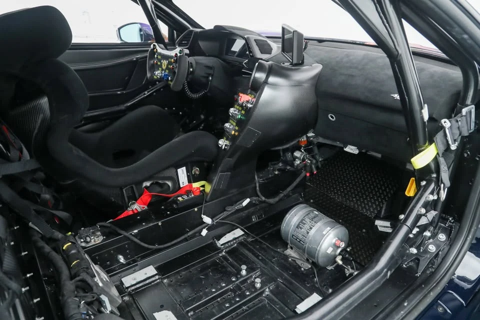 2022 Ferrari 488 - Image 7 of 7