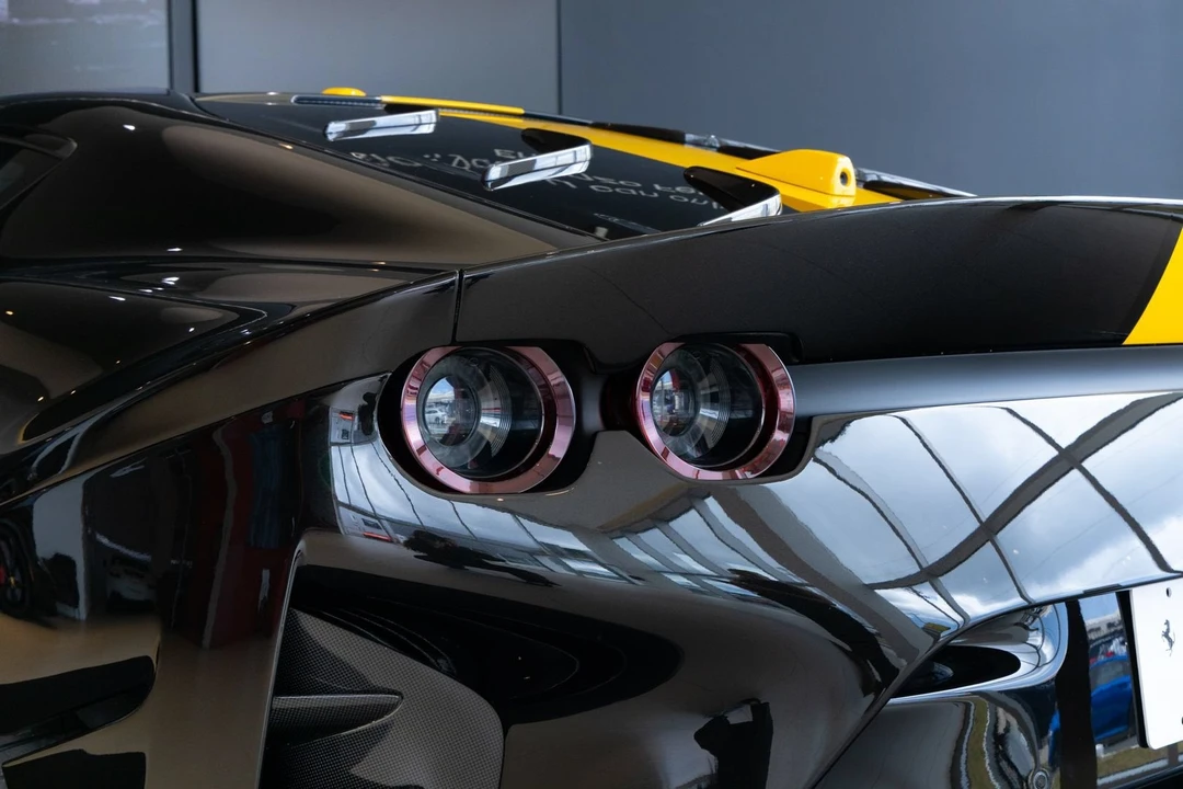2022 Ferrari 812 Competizione - Image 5 of 31