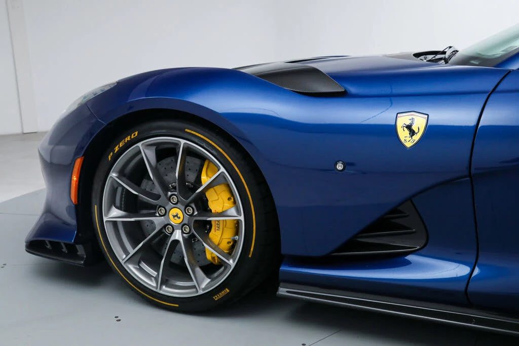 2022 Ferrari 812 Competizione - Image 19 of 31