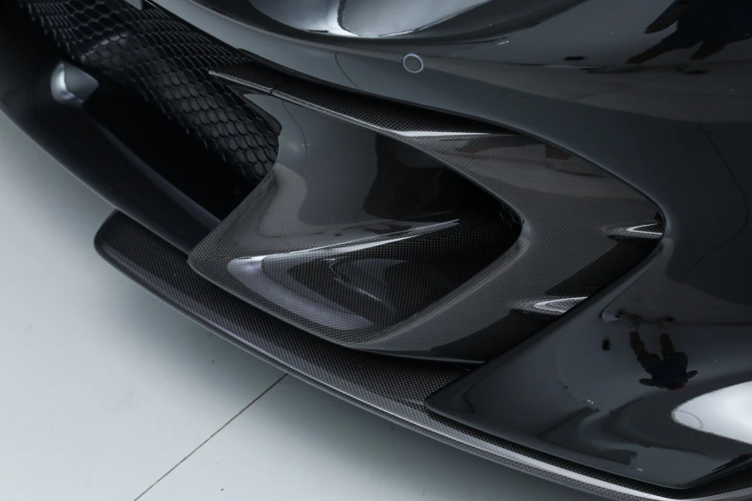 2022 Ferrari 812 Competizione - Image 15 of 31