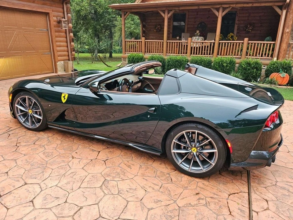 2022 Ferrari 812 GTS - Image 2 of 8