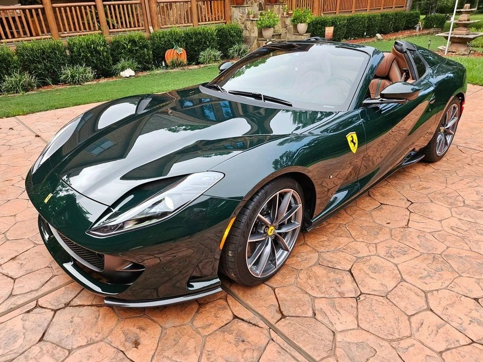 2022 Ferrari 812 GTS - Image 4 of 8