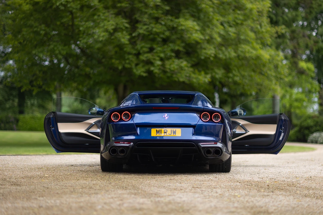 2022 Ferrari 812 GTS - Image 17 of 31
