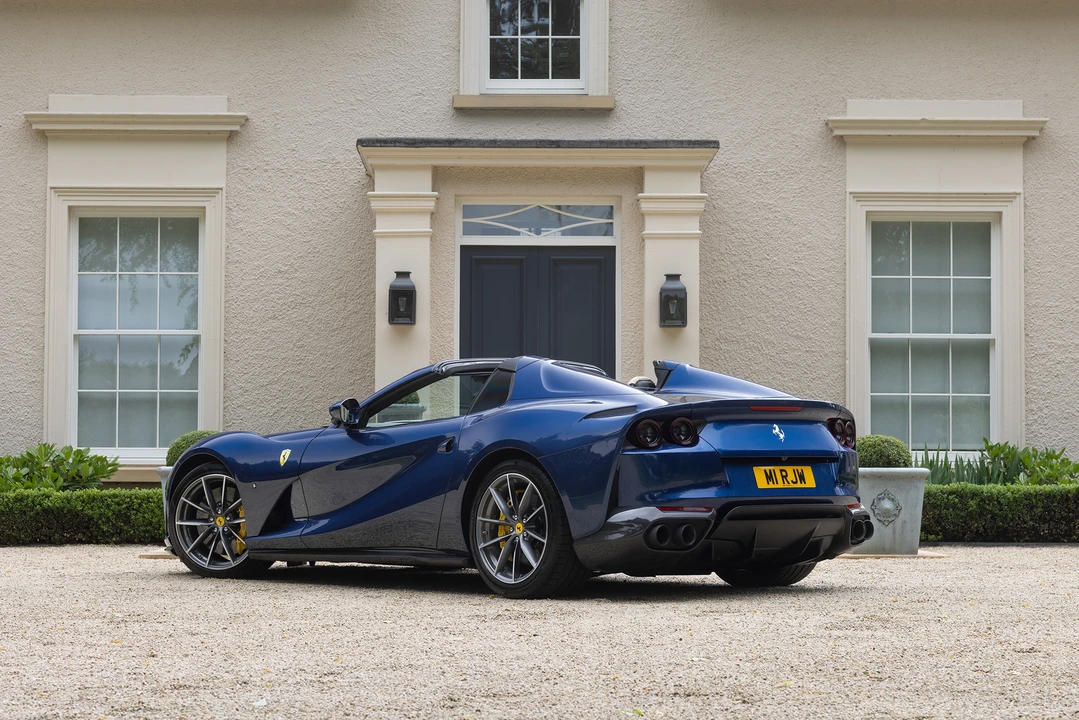 2022 Ferrari 812 GTS - Image 22 of 31