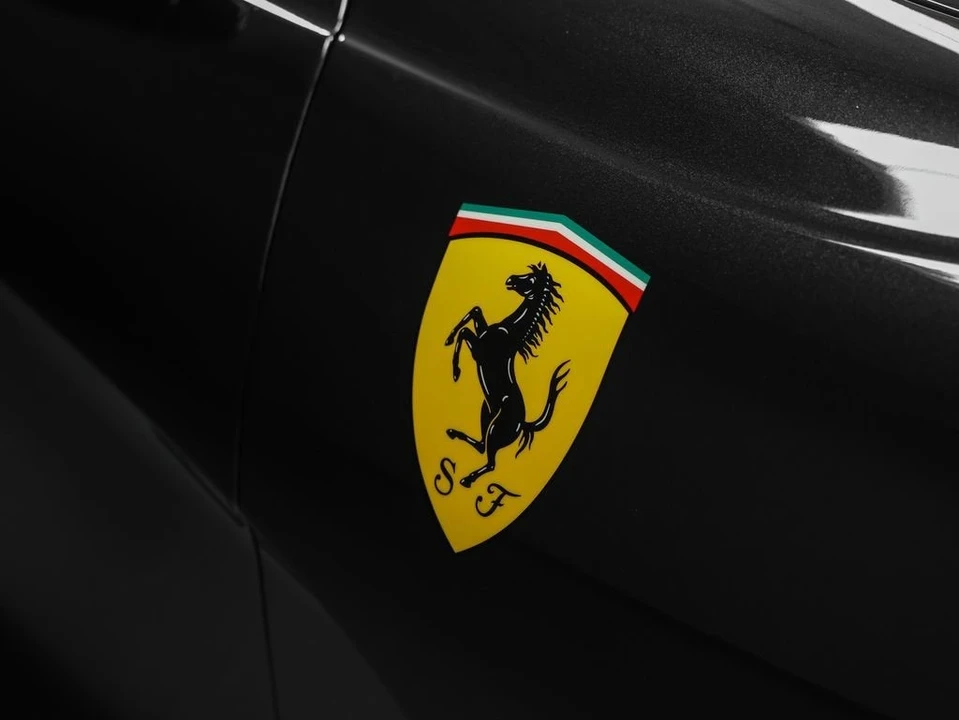 2022 Ferrari 812 GTS - Image 11 of 31