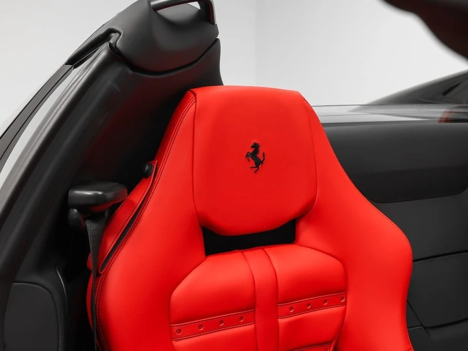 2022 Ferrari 812 GTS - Image 26 of 31