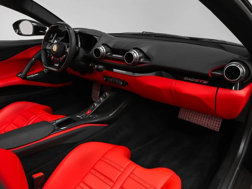 2022 Ferrari 812 GTS - Image 29 of 31