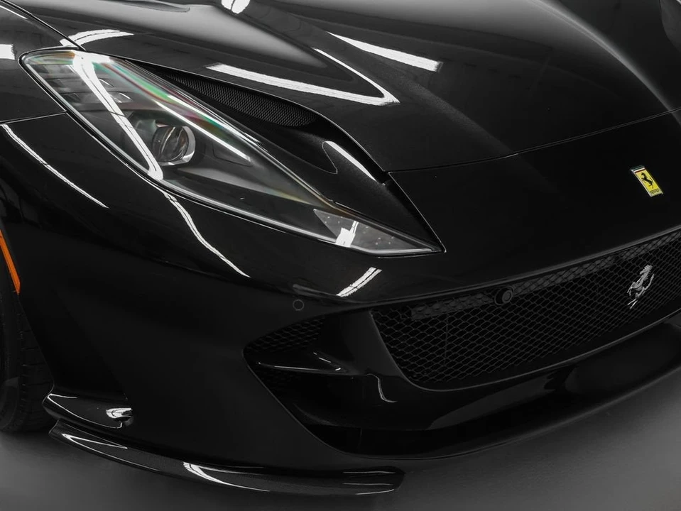 2022 Ferrari 812 GTS - Image 5 of 31