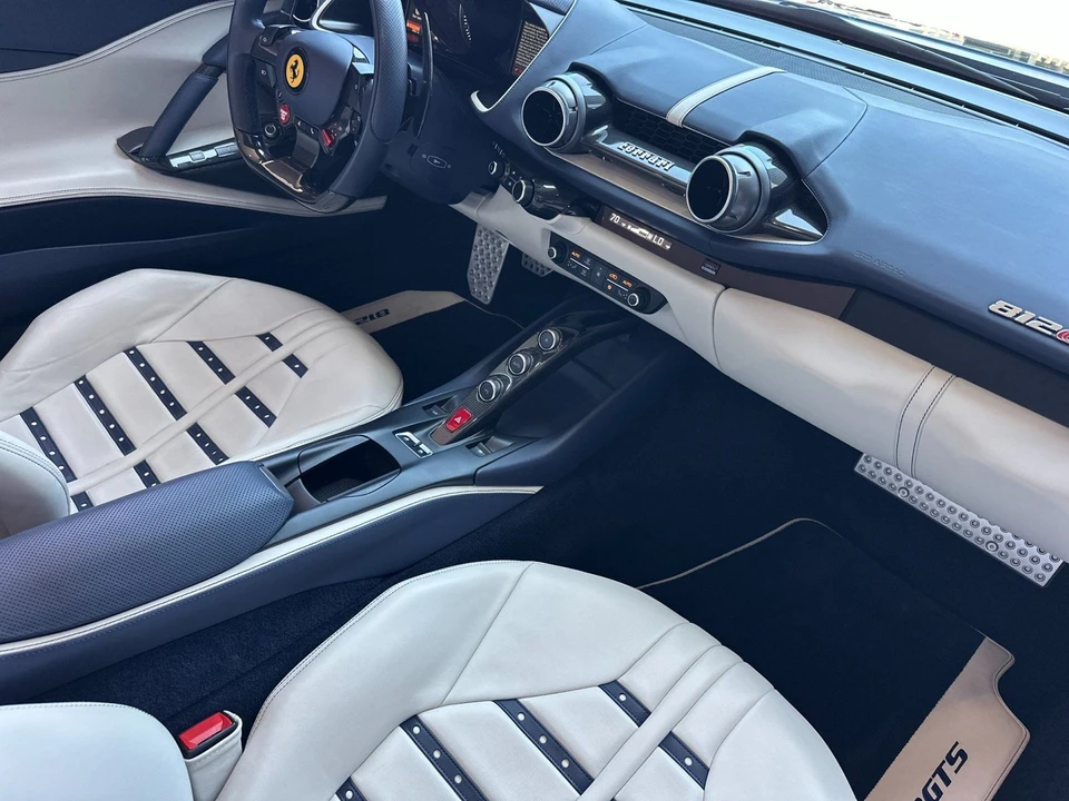 2022 Ferrari 812 GTS - Image 17 of 31