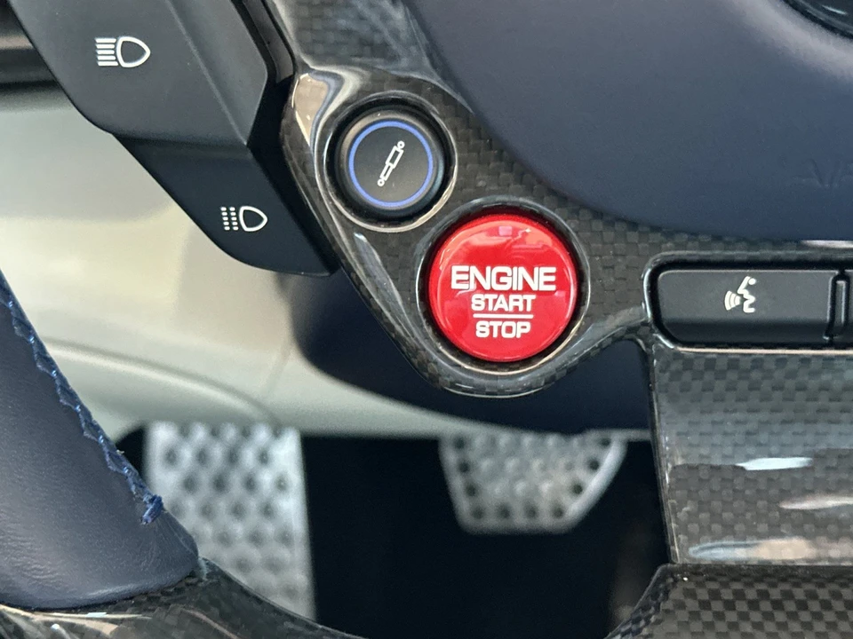 2022 Ferrari 812 GTS - Image 28 of 31