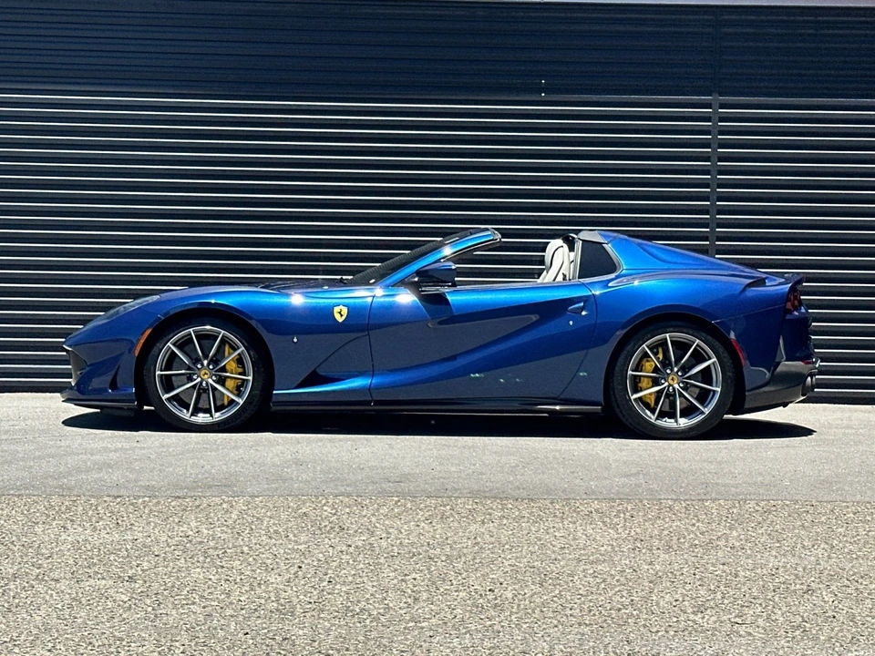 2022 Ferrari 812 GTS - Image 2 of 31
