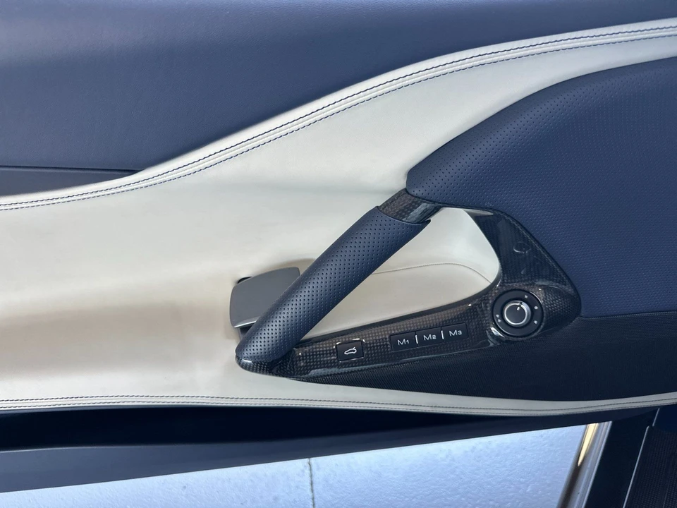 2022 Ferrari 812 GTS - Image 13 of 31