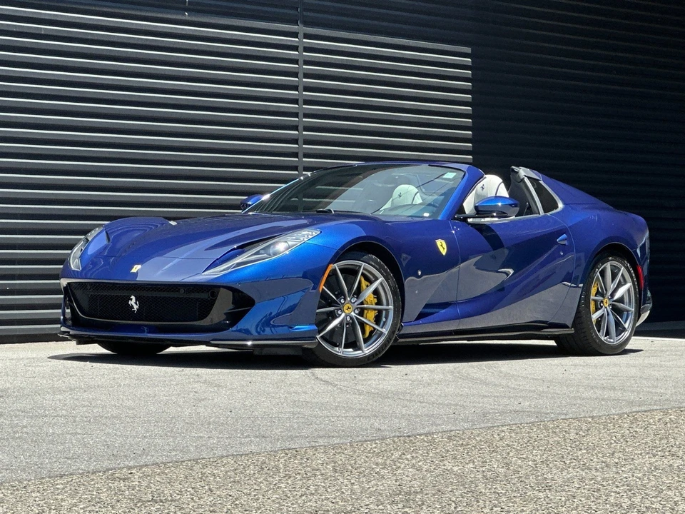 2022 Ferrari 812 GTS - Image 12 of 31