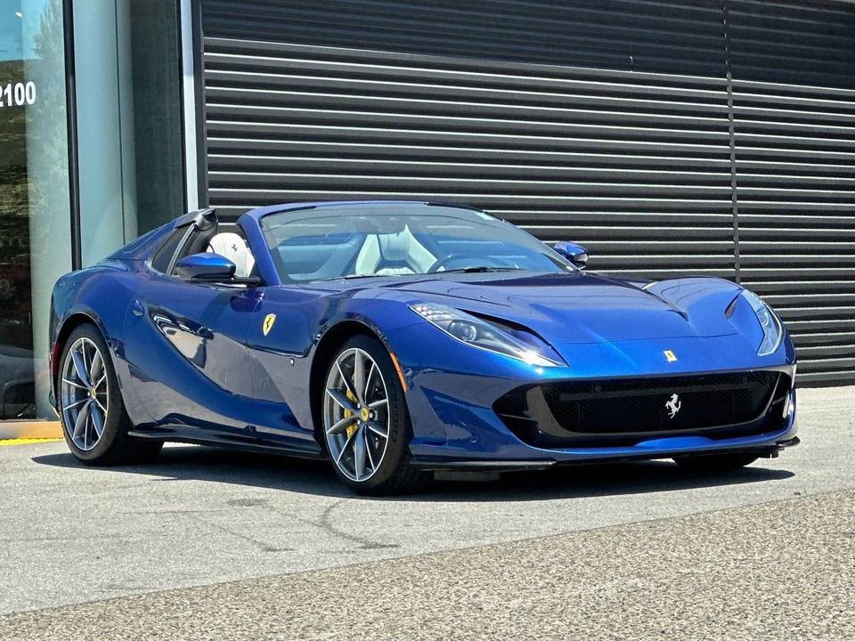 2022 Ferrari 812 GTS - Image 10 of 31