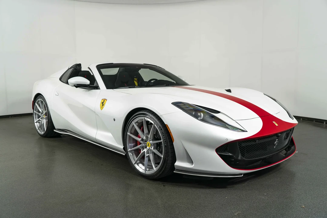 2022 Ferrari 812 GTS - Image 2 of 31