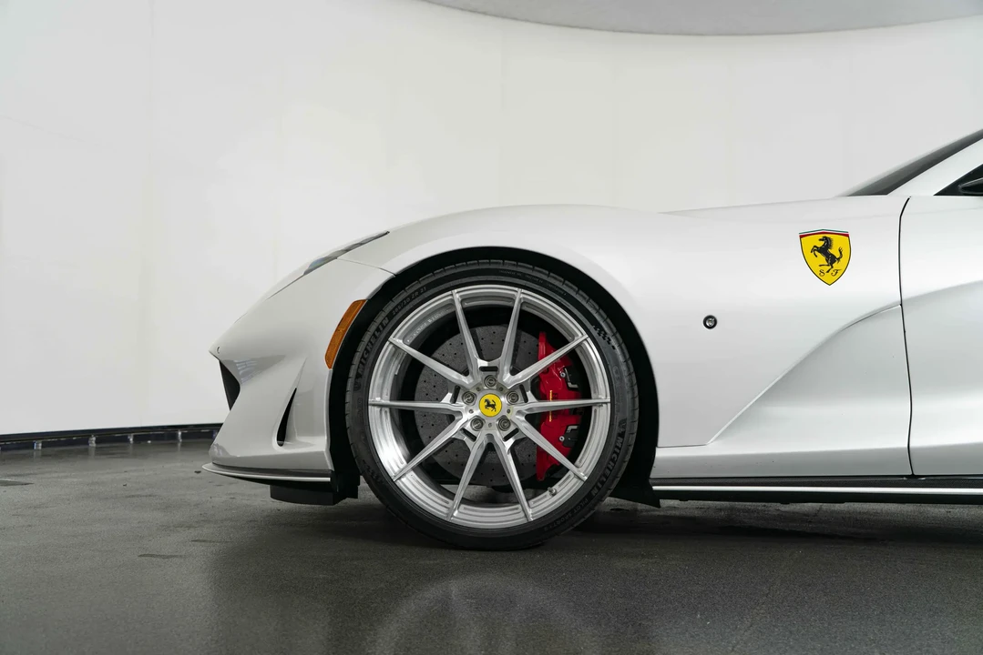 2022 Ferrari 812 GTS - Image 12 of 31