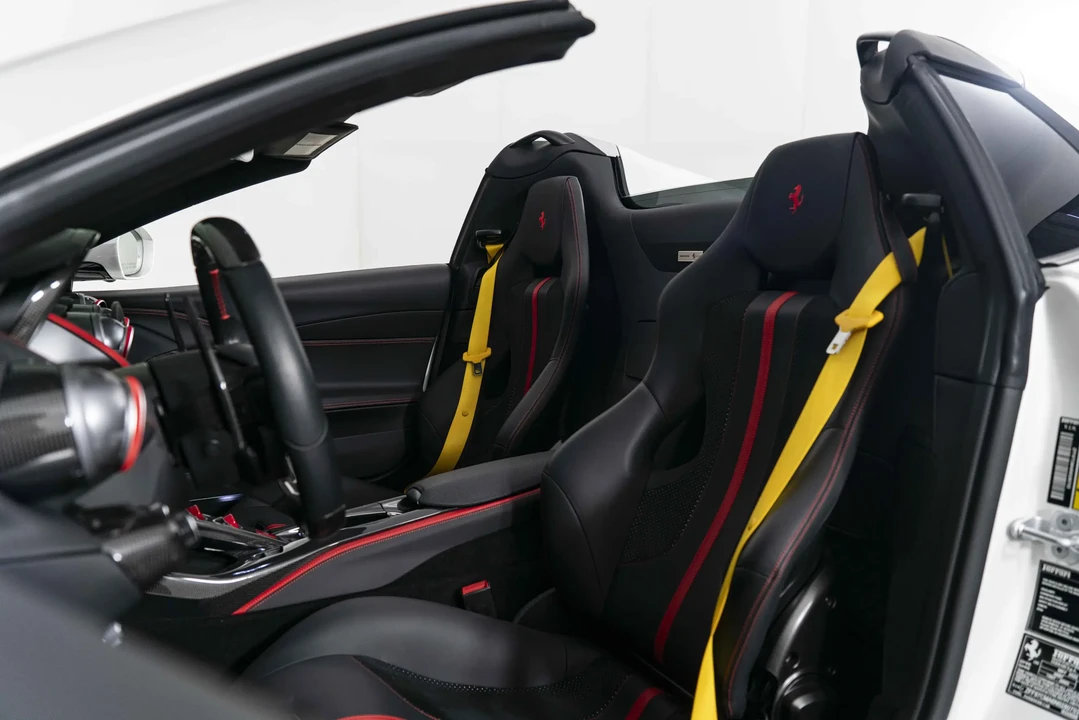 2022 Ferrari 812 GTS - Image 15 of 31