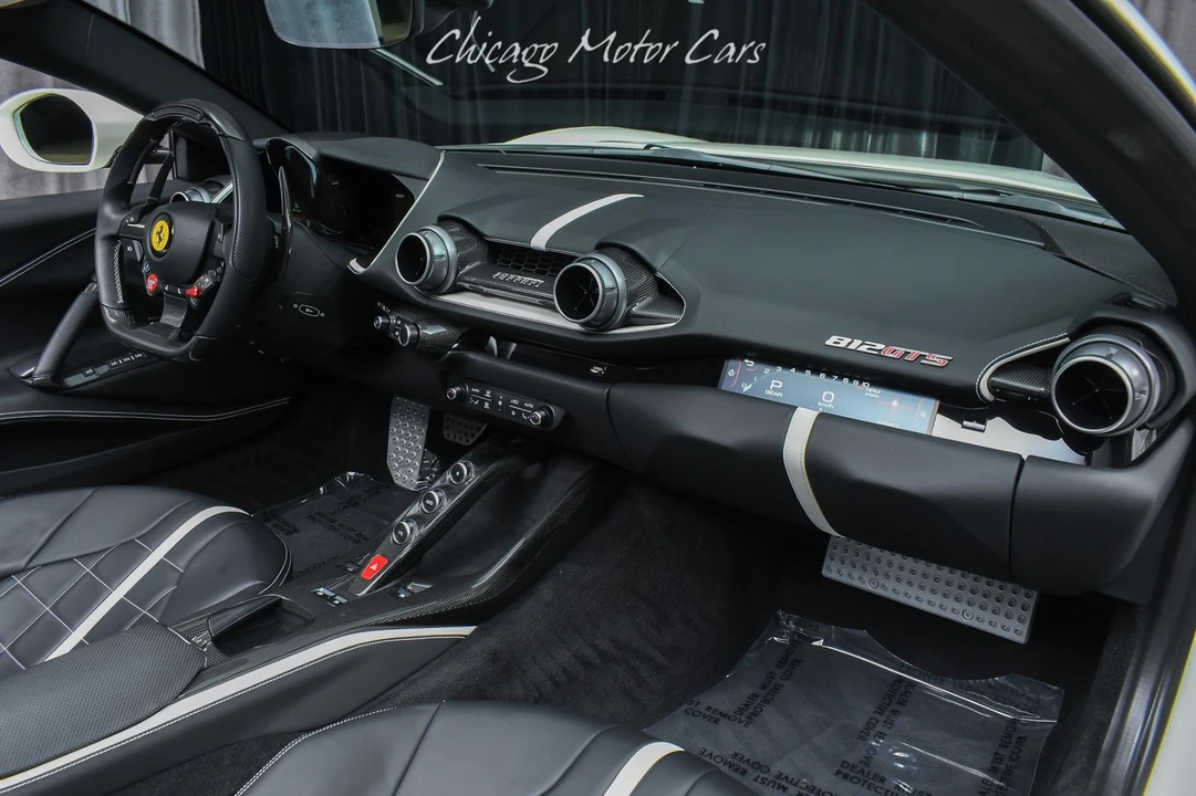 2022 Ferrari 812 GTS - Image 19 of 31
