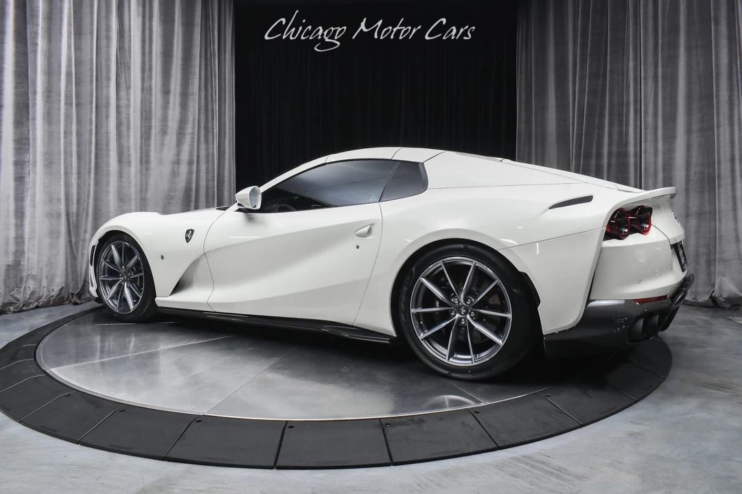 2022 Ferrari 812 GTS - Image 24 of 31
