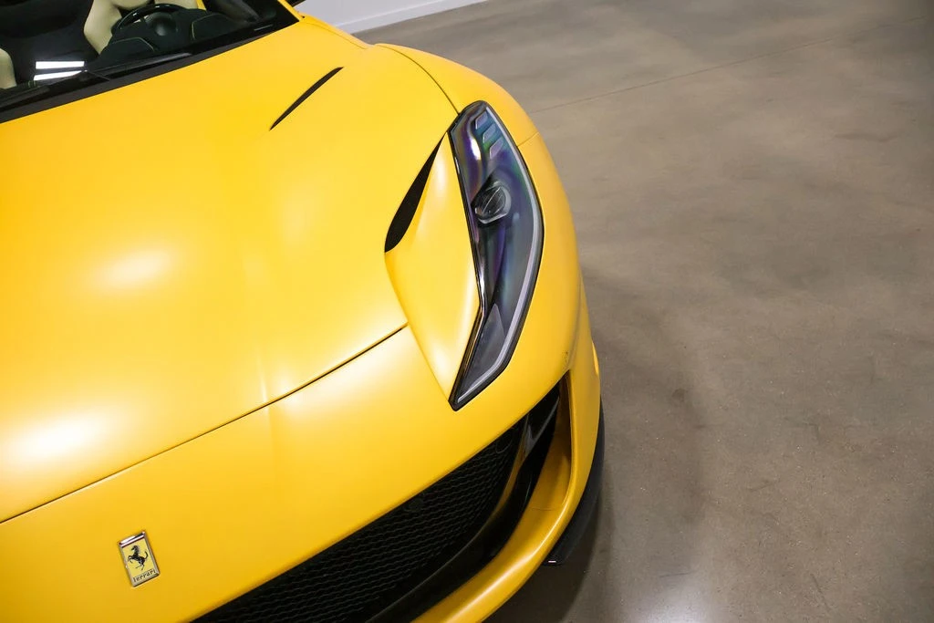 2022 Ferrari 812 GTS - Image 7 of 24