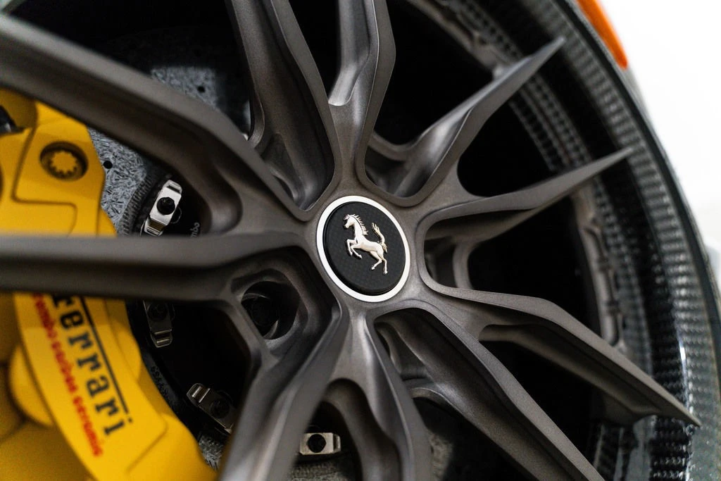 2022 Ferrari 812 GTS - Image 4 of 24