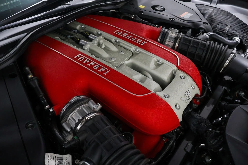 2022 Ferrari 812 GTS - Image 7 of 24