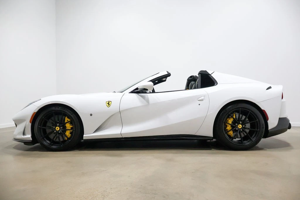 2022 Ferrari 812 GTS - Image 22 of 24