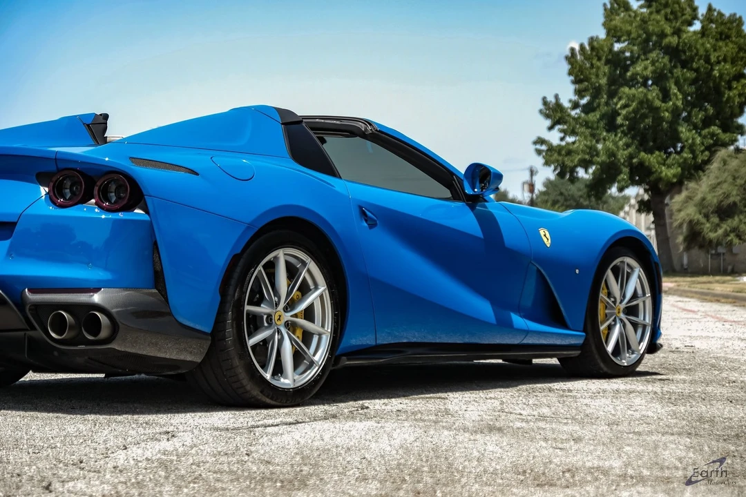 2022 Ferrari 812 GTS - Image 22 of 31