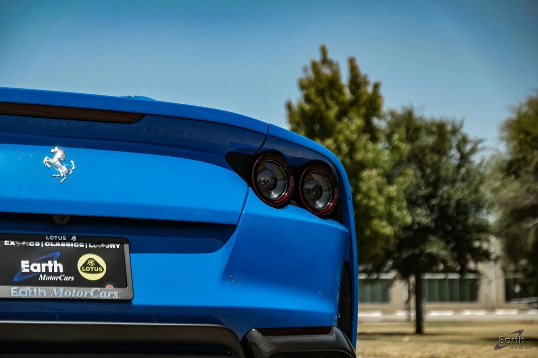 2022 Ferrari 812 GTS - Image 16 of 31