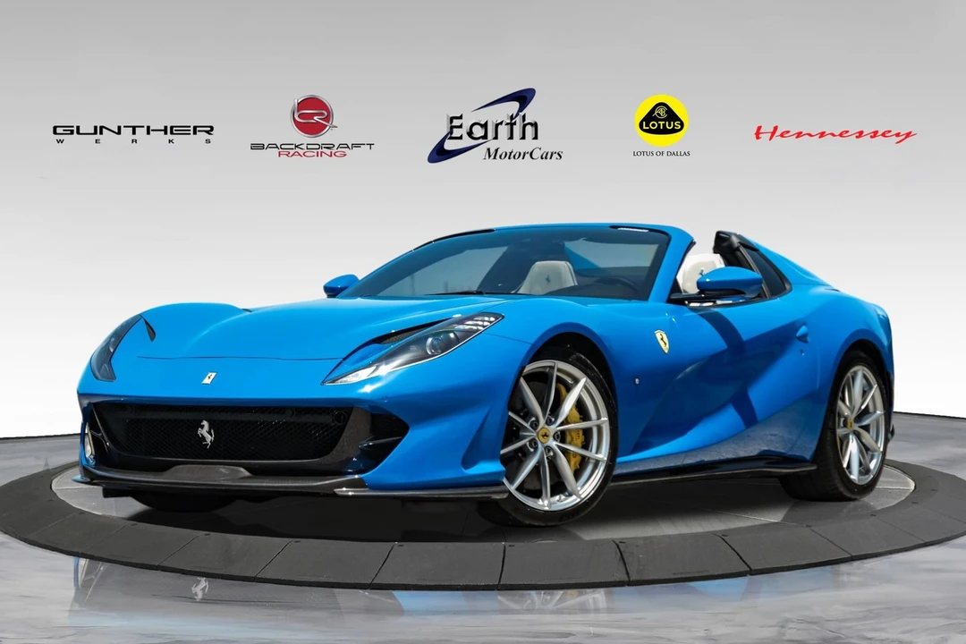 2022 Ferrari 812 GTS - Image 5 of 31