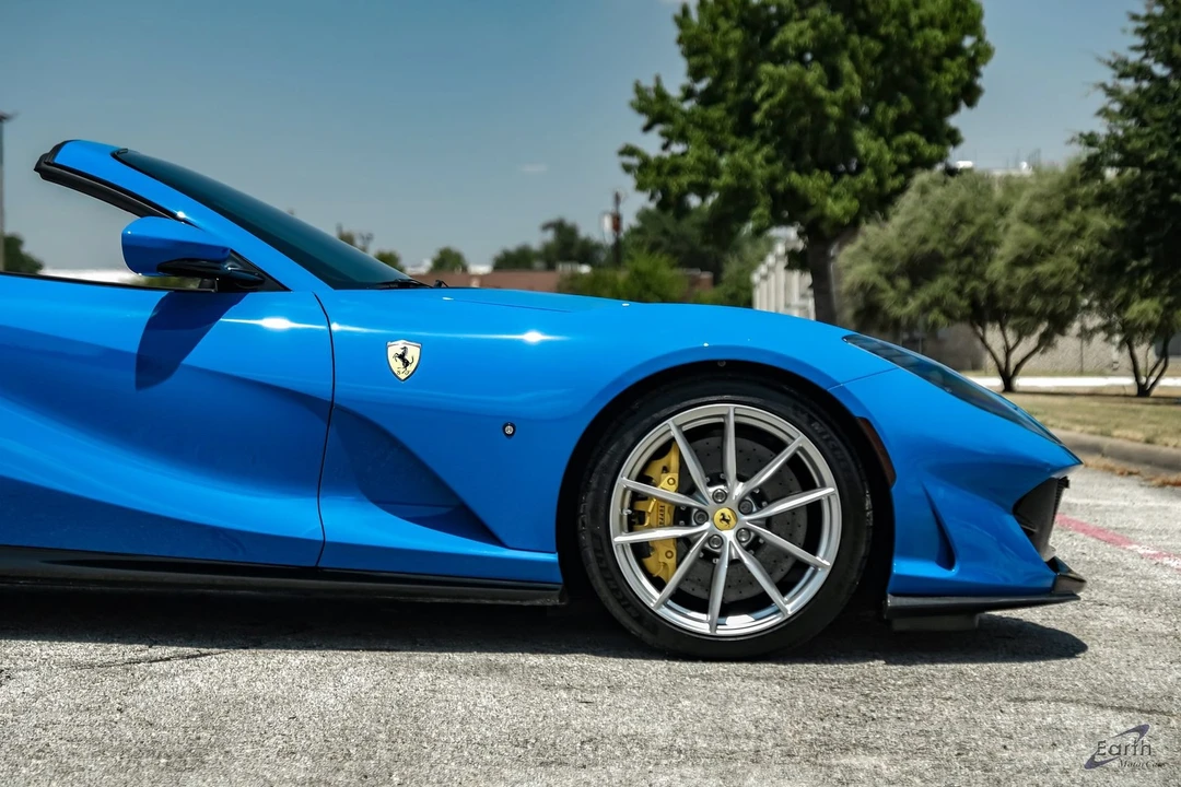 2022 Ferrari 812 GTS - Image 26 of 31