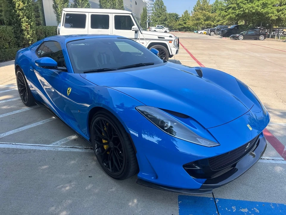 2022 Ferrari 812 GTS - Image 4 of 9
