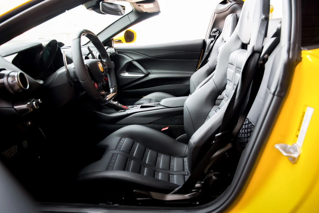 2022 Ferrari 812 GTS - Image 27 of 31